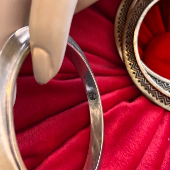 Silver Patterned Bangles 3 🌼🌼🌼🌼 - Picture 4 of 14